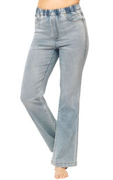 High-Waist Bootcut Jeans image number 4